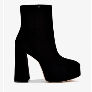 Larroudè Dolly Stretch Womens Boot In Black Suede Size 6.5